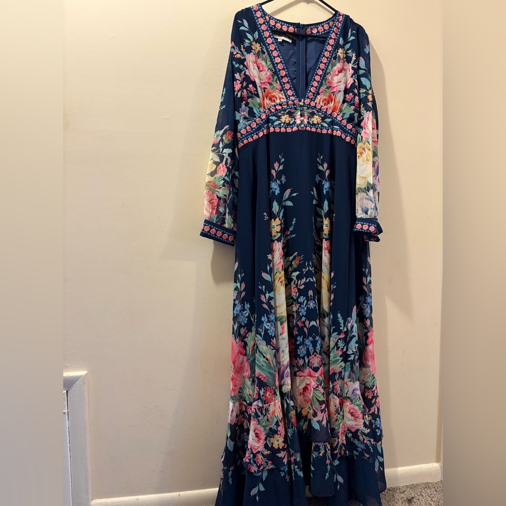 Dalia Macphee Navy Floral full length Maxi Dress with V-Neck -
Women’s XL -